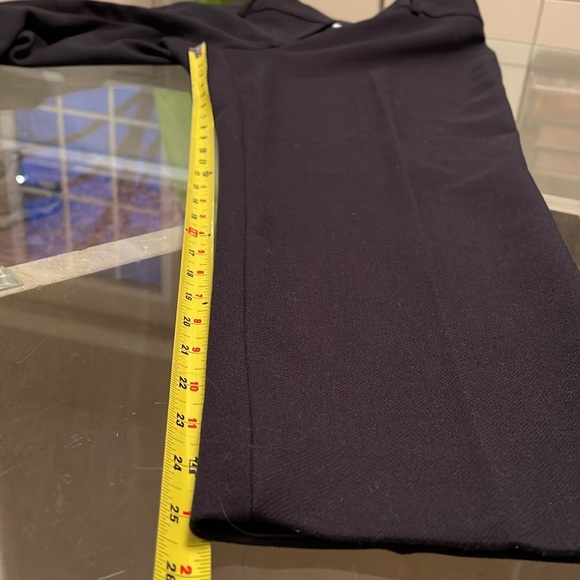 Talbots Petites, tapered leg,belt loops, stretch, lay flat on body, stretch EUC - Picture 7 of 13